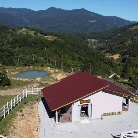 Cabana Recanto Do Arruda Para Casal Em Aguas Mornas Exteriör bild