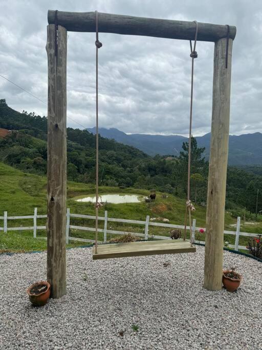 Cabana Recanto Do Arruda Para Casal Em Aguas Mornas Exteriör bild