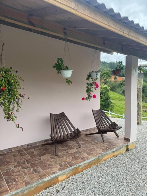 Cabana Recanto Do Arruda Para Casal Em Aguas Mornas Exteriör bild